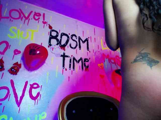 Sweettpleasure webcam