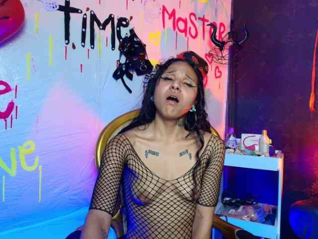 Sweettpleasure webcam