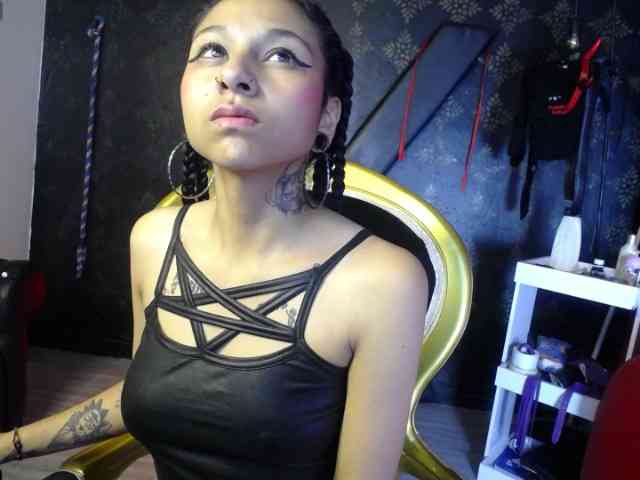 Sweettpleasure webcam