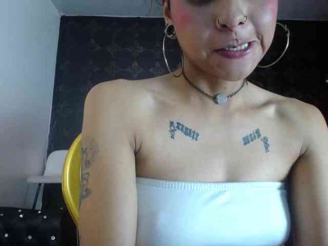 Sweettpleasure webcam