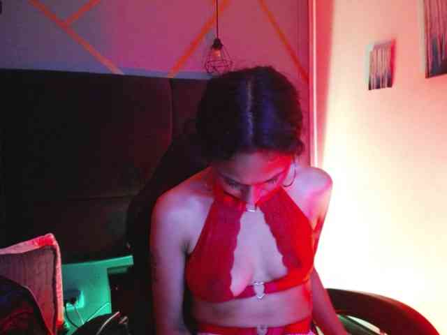 Sweettpleasure webcam