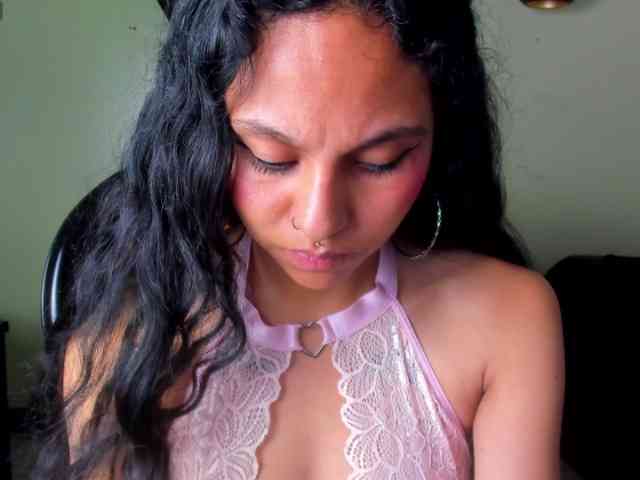 Sweettpleasure webcam