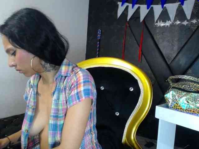 Sweettpleasure webcam