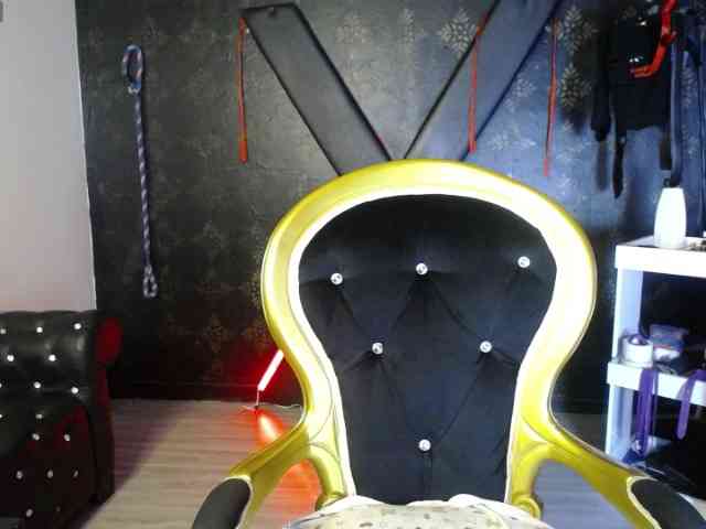 Sweettpleasure webcam