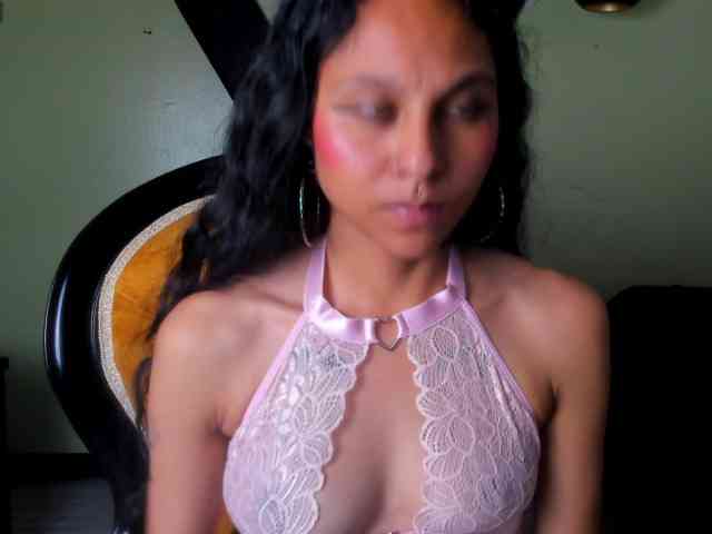 Sweettpleasure webcam