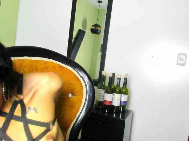 Sweettpleasure webcam