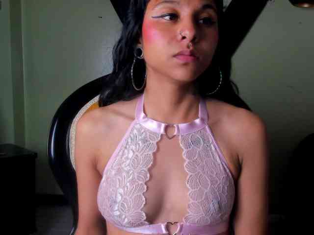 Sweettpleasure webcam