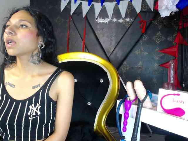 Sweettpleasure webcam