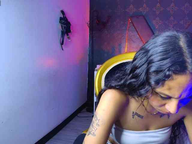 Sweettpleasure webcam