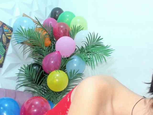 Vayolet-Foxx webcam