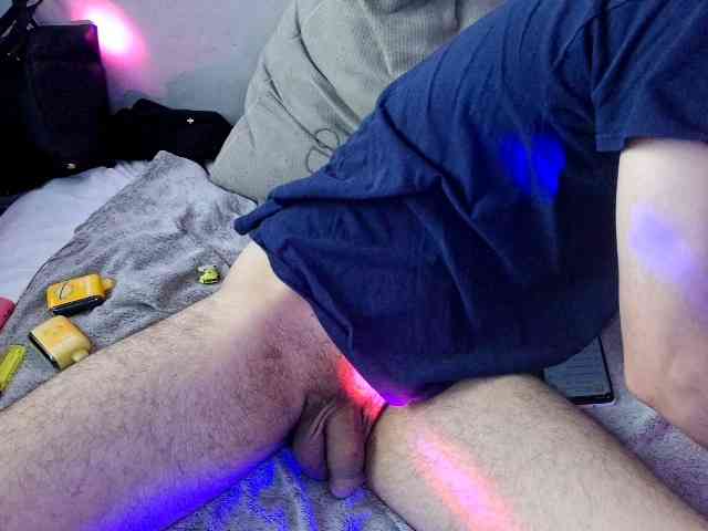 CloudBlowingCock1