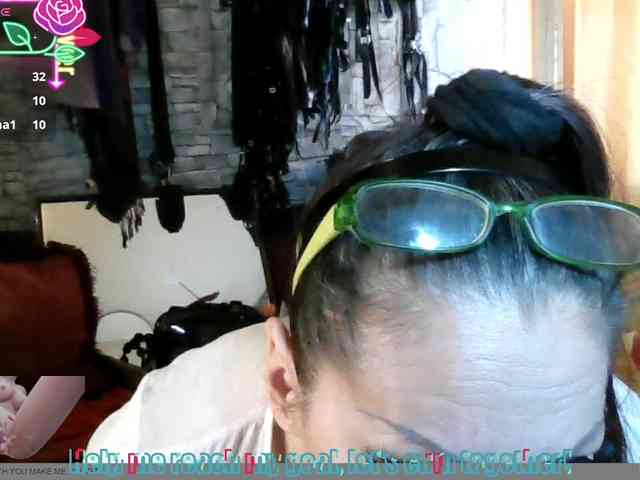 LOLA1ST webcam