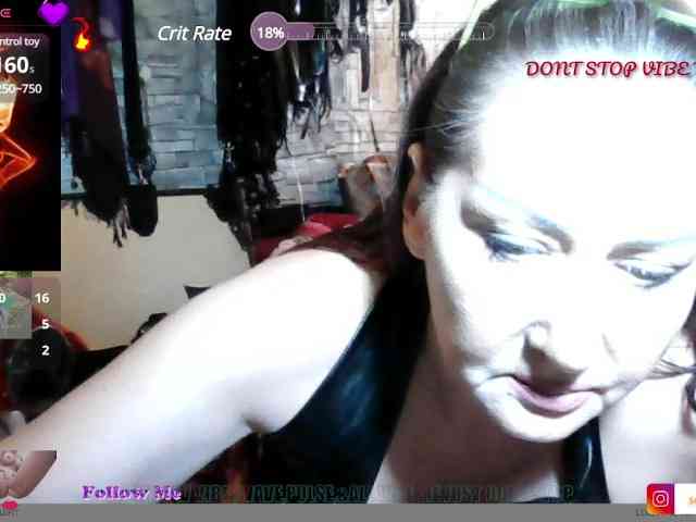 LOLA1ST webcam