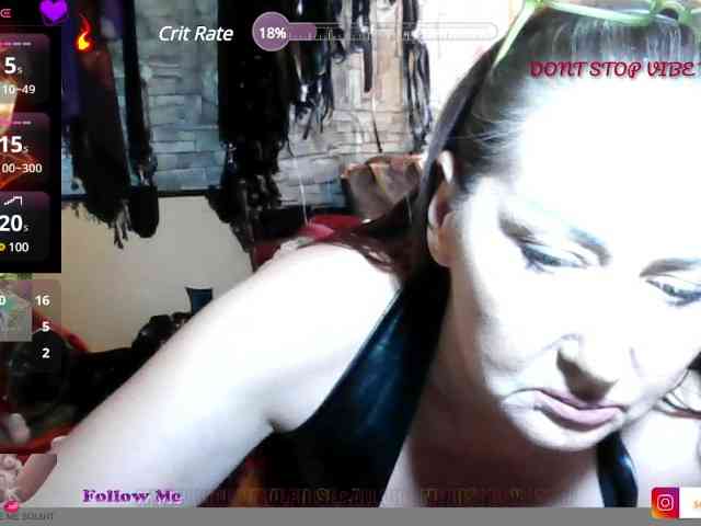 LOLA1ST webcam