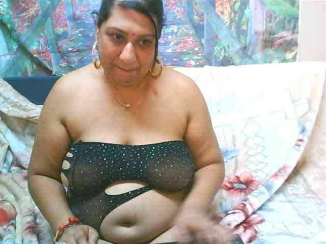 indianwildfire694u Live Webcam on BongaCams