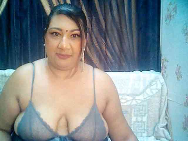 indianwildfire69... Live Webcam on BongaCams