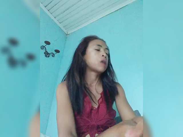 Roxanne03's BongaCams show and profile