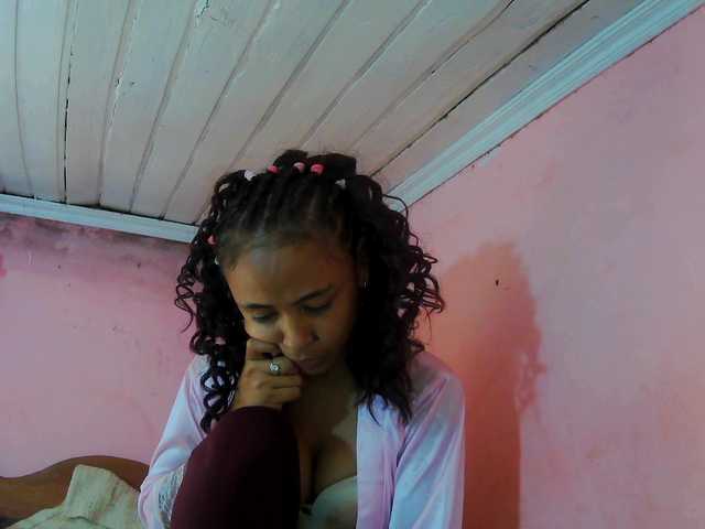 Roxanne03's BongaCams show and profile