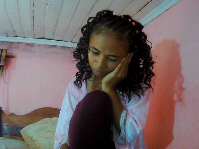 Roxanne03's BongaCams show and profile