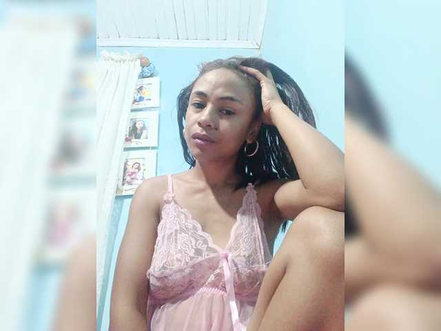 Roxanne03 from BongaCams is Freechat