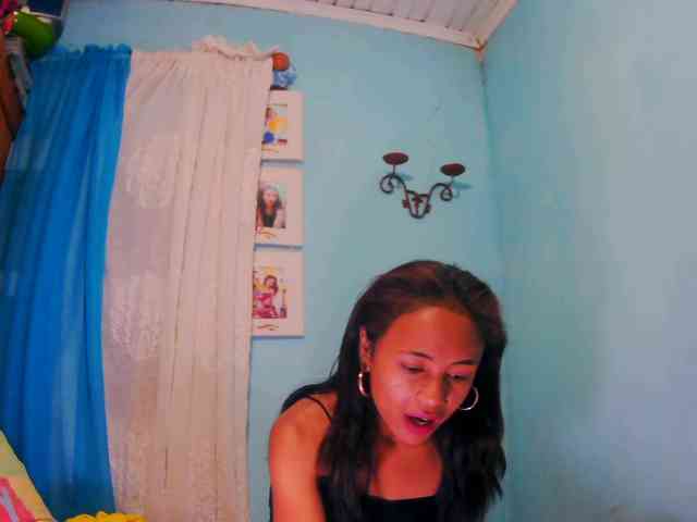 Reinewallashy3 webcam