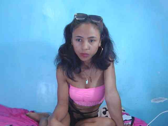 Reinewallashy3 webcam