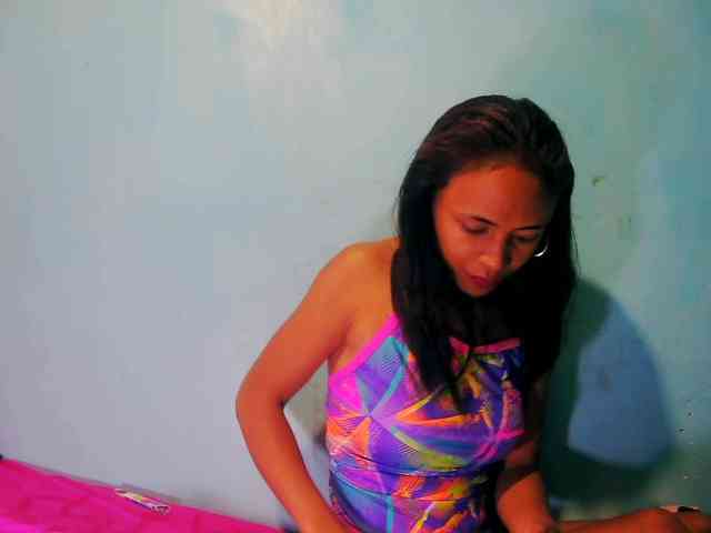 Reinewallashy3 webcam