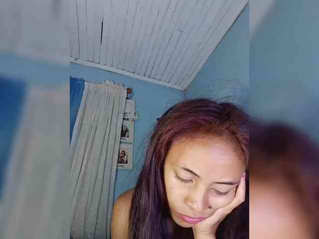 Reinewallashy3 webcam