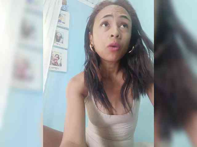 Reinewallashy3 webcam