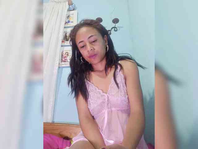 Reinewallashy3 webcam