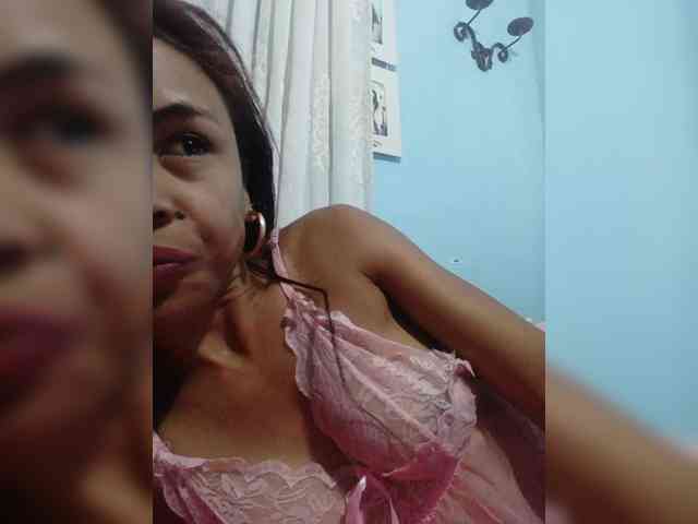 Reinewallashy3 webcam