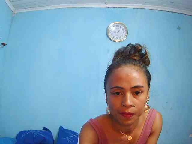 Reinewallashy3 webcam
