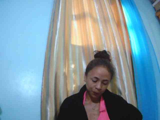 Reinewallashy3 webcam