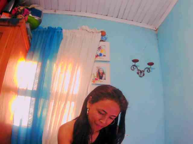 Reinewallashy3 webcam