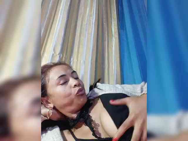 Reinewallashy3 webcam