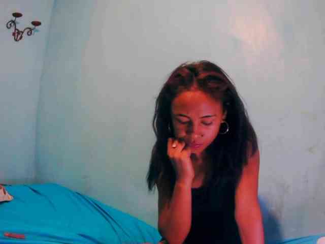 Reinewallashy3 webcam