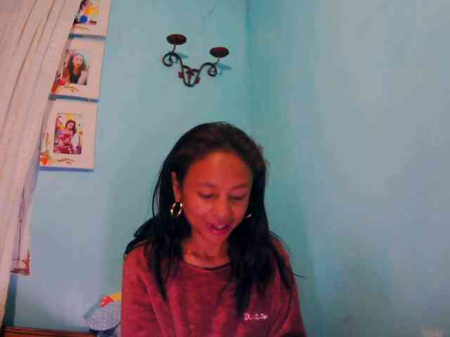 Reinewallashy3 webcam