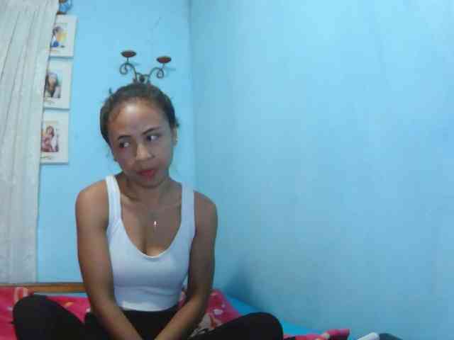 Reinewallashy3 webcam