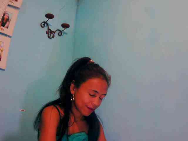 Reinewallashy3 webcam