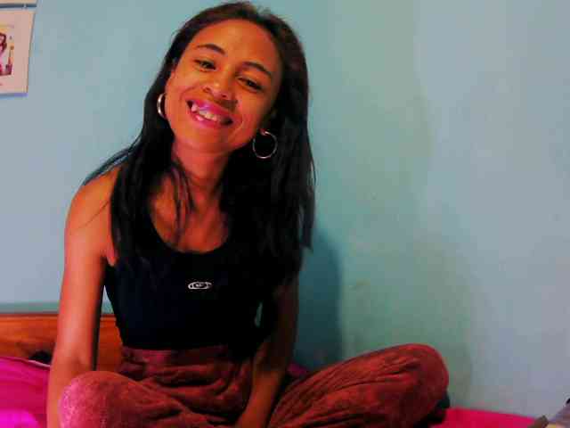 Reinewallashy3 webcam