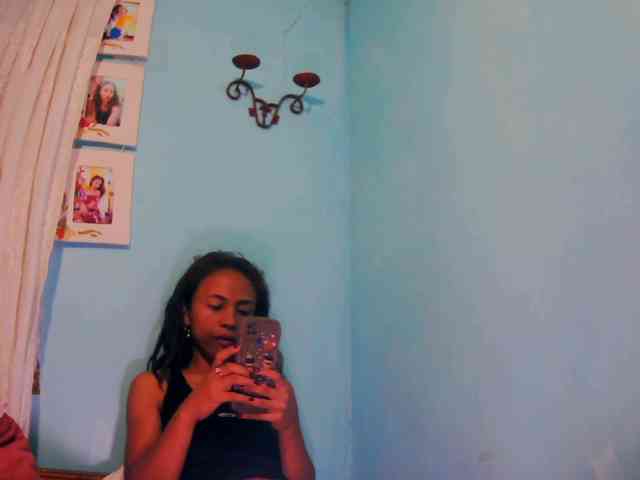 Reinewallashy3 webcam