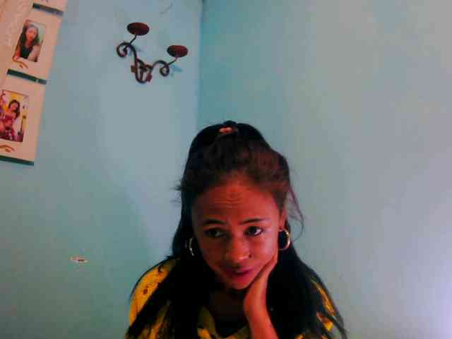 Reinewallashy3 webcam