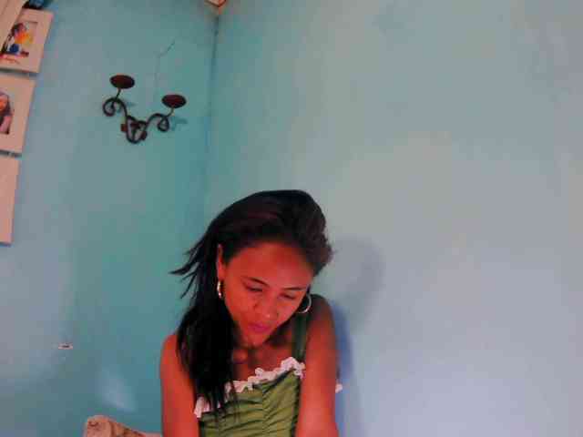 Reinewallashy3 webcam