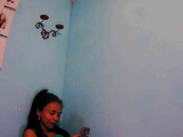 Reinewallashy3 webcam