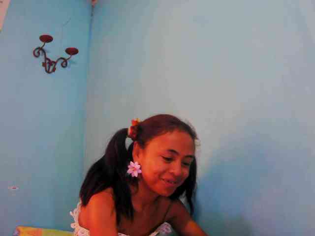 Reinewallashy3 webcam