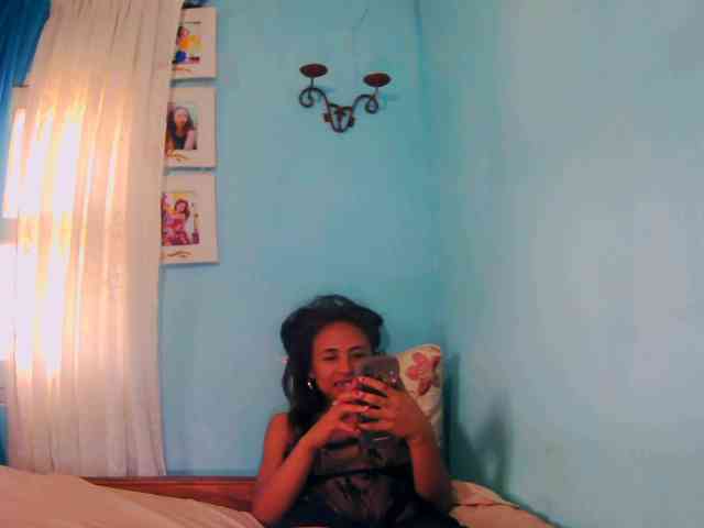 Reinewallashy3 webcam