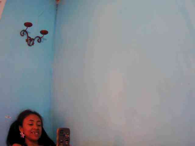 Roxanne03 Live Webcam on BongaCams