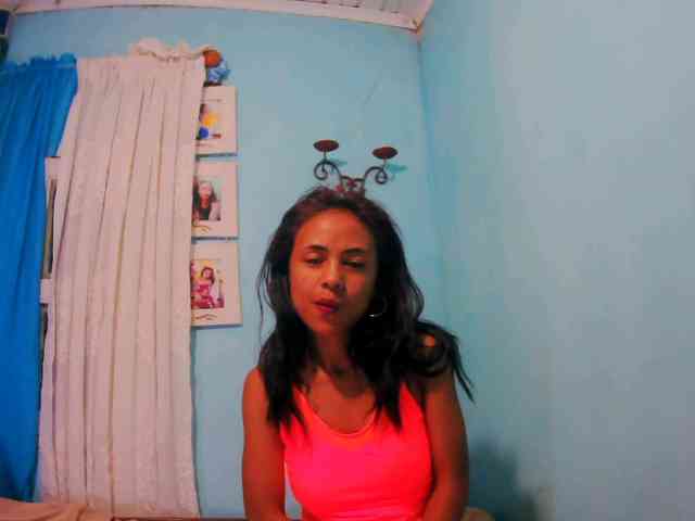 Reinewallashy3 webcam