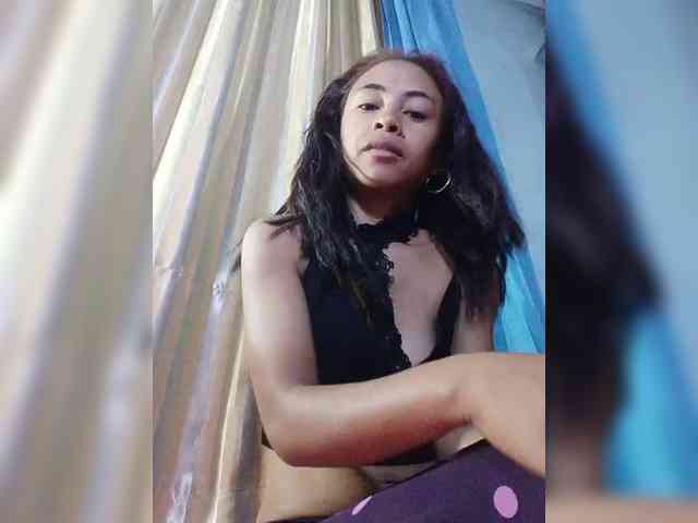 Reinewallashy3 webcam