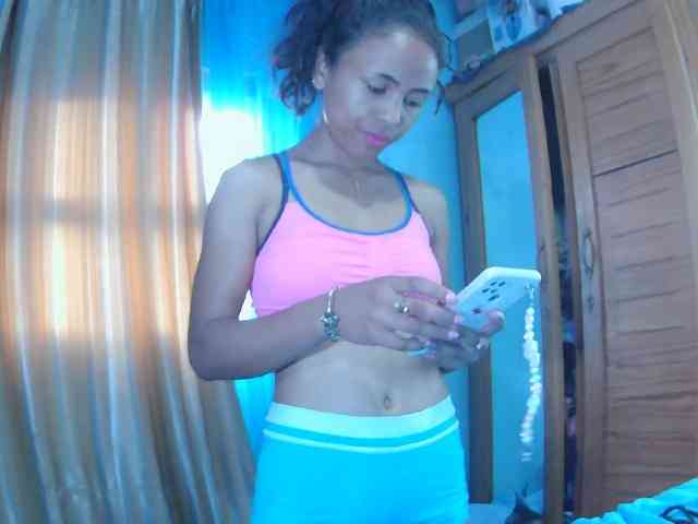 Reinewallashy3 webcam